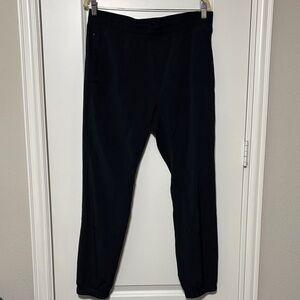 Abercrombie YPB Motion Tek Black Jogger Pants Size Large Like New